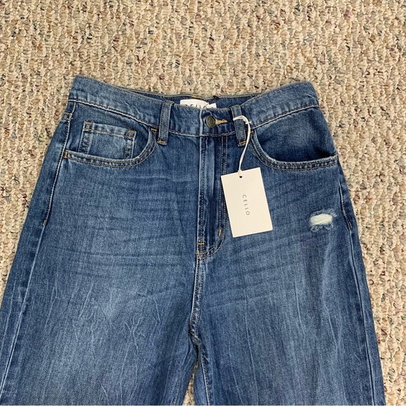 Cello Super High Rise Dad Jeans - Size 3 - Picture 4 of 7